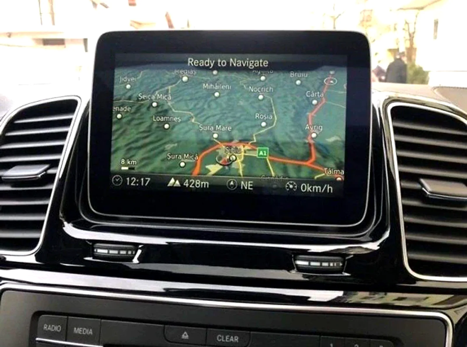 شاشة ملاحة بعد تحويل الخرائط واللغة للسيارة المستوردة